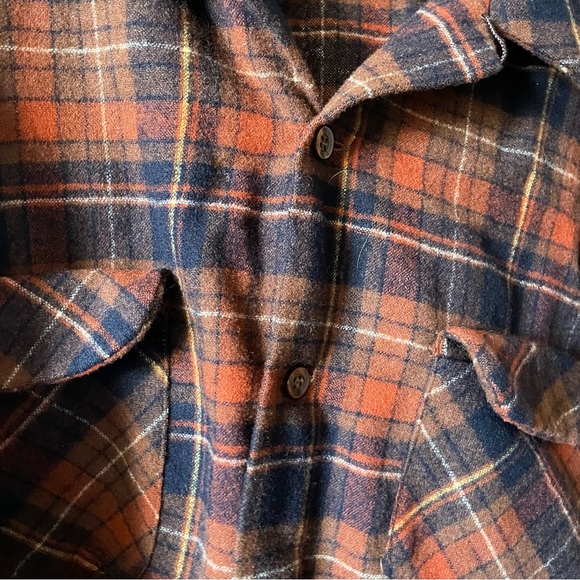 Pendleton Wool Button Up - Picture 4 of 4